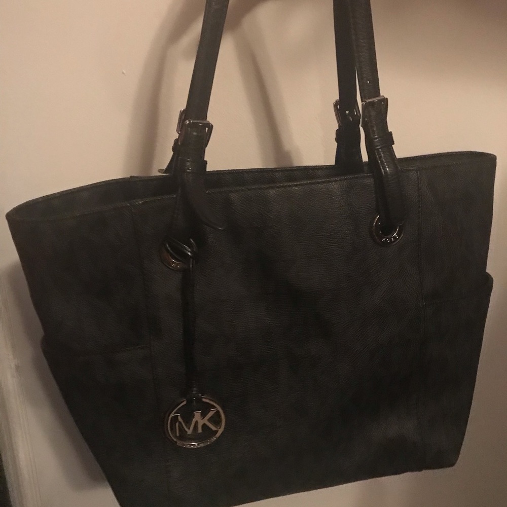 Michael Kors tote